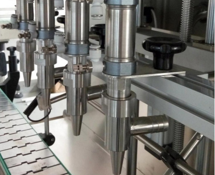 食用油灌裝生產線細節圖